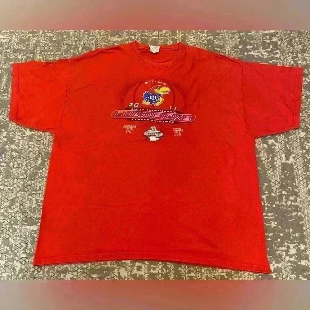 Kansas Jayhawks 2011 Big 12 Champs Short Sleeve T Shirt size XXL color Red flaws